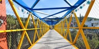 Inauguran rehabilitación de puente peatonal El Magoni en Tula