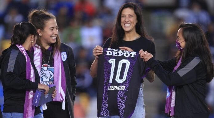 Jenni Hermoso llegó a Pachuca