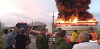 Personal especializado de PEMEX apoyará a mitigar incendio de tanque petrolero en Cuba