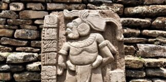 Revelan ritos de cremación de sus gobernantes en una cripta prehispánica en Chiapas