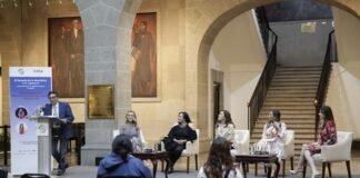 Diálogo sobre el papel de mujeres en el ámbito de la comunicación en México