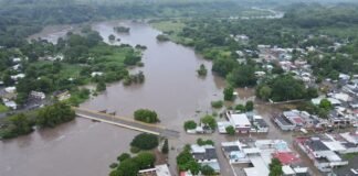 Se desborda río en Veracruz y se inunda el municipio de Cotaxtla