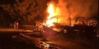 Mueren calcinados una veintena de pasajeros de autobús quienes viajaban de Huejutla a Monterrey