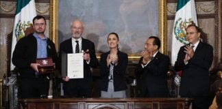 Julian Assange es nombrado huésped distinguido de la Ciudad de México