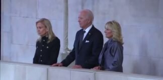 Los Biden presentan sus respetos a Isabell II, previo al funeral de Estado
