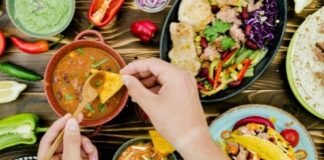 Fiestas patrias: Médicos recomiendan limitar consumo de alimentos altos en calorías