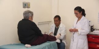 Atiende SSH a personas adultas mayores