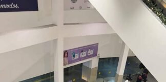 Adolescente que cayó en Plaza Galerías, aún está delicada