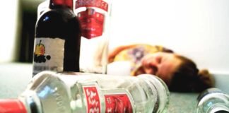 Muere joven tras ingerir alcohol adulterado en Temixco