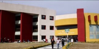 Abuelos maternos de la menor que quedo en desamparo luego de que fallecieron sus papás en un accidente, serán los tutores legales Hospital del Niño DIF