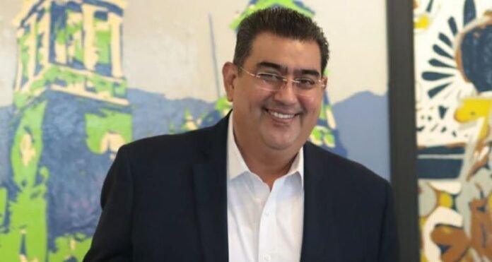 Sergio Salomón Céspedes Sergio Salomón Céspedes