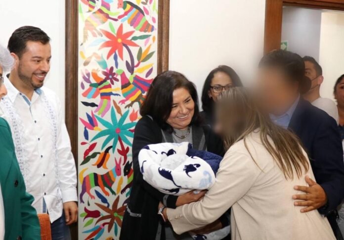 “la adopción es un puente de amor”, Edda Vite