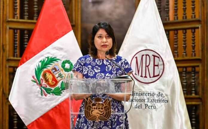 Ana Cecilia Gervasi, canciller peruana.