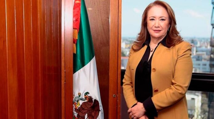 Yazmín Esquivel Yazmín Esquivel