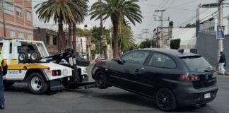 Policía de la CDMX asegura vehículo usado en atentado contra el periodista Ciro Gómez Leyva Automóvil asegurado