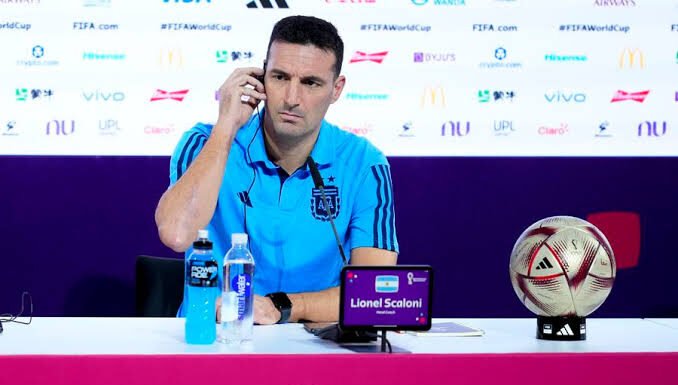 Scaloni se dice listo para encuentro con Croacia y defiende a la selección argentina