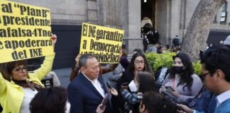 «Inconstitucional» PRD presenta acción ante la SCJN contra el ‘Plan B’ electoral