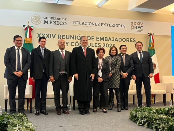 Ebrard inaugura la Reunión de Embajadores y Cónsules de México