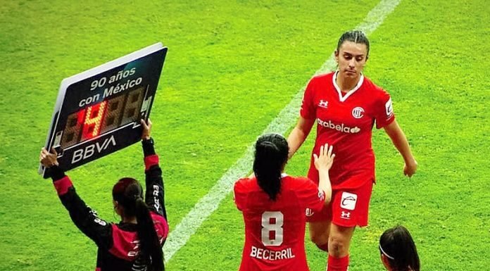 Ana Karen de Zacualtipan a la UNIFUT y al arbitraje profesional futbol-femenil-1-696x538