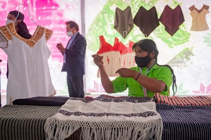 mesas de trabajo tulancingo El ayuntamienro de Tulancingo realizará el próximo 18 de enero tres mesas de trabajo dirigidas a comerciantes del ramo gastronómico, artesanal y textil. FOto: Cortesía