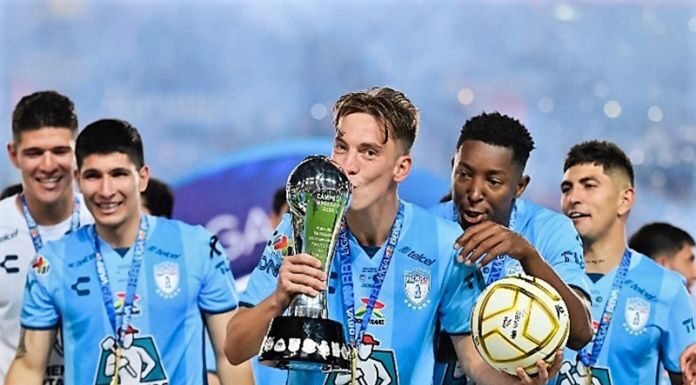 Presumen los Tuzos nueve triunfos seguidos en el Hidalgo tuzos-campeones-696x507