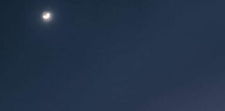 ¡Hoy toca! Es día de ver el ‘Beso celestial’ de Venus, Júpiter y la Luna