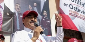 Octavio Castillo Acosta se registra como candidato a rector de la UAEH