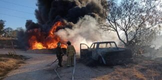 Explosión en ducto de Pemex en Tula, Hidalgo, dejó tres heridos. Los técnicos de la paraestatal reparaban el ducto perforado por huachicoleros en un predio de la comunidad de Bomintzha cuando sobrevino la explosión