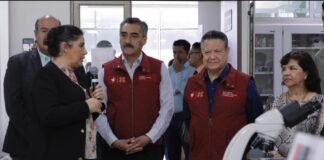 Julio Menchaca inaugura unidad de laboratorios de prepa 1
