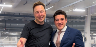 ¡Compadre! Samuel García quiere que Elon Musk sea padrino de su hija Mariel