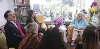 Elena Poniatowska fue notificada que será galardonada con Medalla Belisario Domínguez