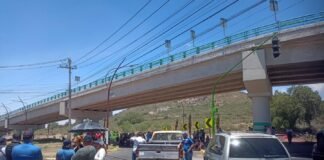 Comerciantes de Mineral de la Reforma cierran la Pachuca-Tulancingo