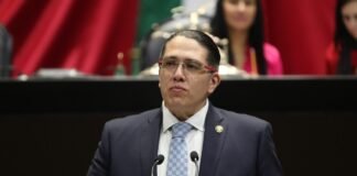 Sedena debe explicación sobre los viajes del general Crescencio Sandoval y su familia: Luis Mendoza