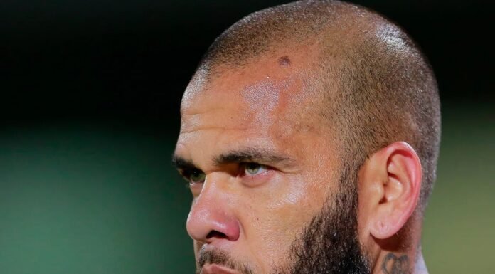 Dani Alves permanecerá en prisión provisional; autoridad desestimó libertad condicional