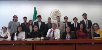 Urgen en México jóvenes talentosos y con compromiso social: Ricardo Monreal