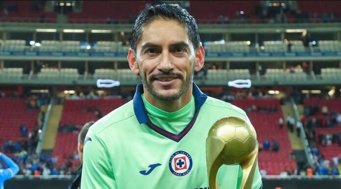 Jesús Corona le dice adiós al Cruz Azul tras 14 años
