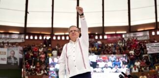Marcelo Ebrard va contra corcholatas por gastos en eventos masivos