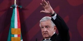 «Son el Instituto de la Censura» AMLO se lanza contra el INE y el TEPJ
