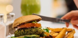 Alimentos plant-based abren tendencia en la comida rápida en México