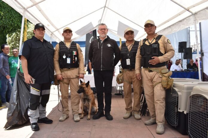 Binomios caninos de la Cámara de Diputados participan en jornada canina y felina (1)