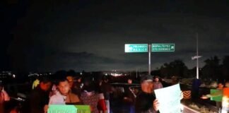 Bloquean la México-Tuxpan, exigen presentar con vida a joven de Nopaltepec, Edomex