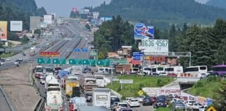 Caos vial: Ejidatarios bloquean la México-Toluca