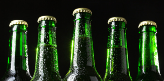 ¡1 euro! Eso fue lo que costó la venta de Heineken en Rusia