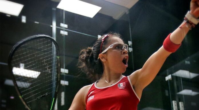 La racquetbolista Paola Longoria sigue triunfando pese a no recibir beca