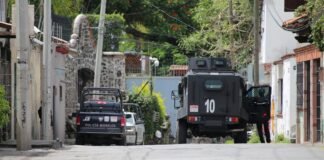 Van tras Fiscal General de Morelos