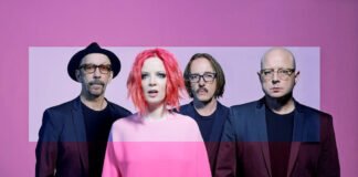 Banda Garbage cautiva con su música a miles en el WTC de la CDMX