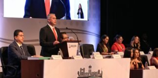 Rinde Sergio Baños tercer informe de resultados