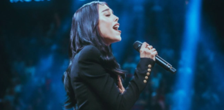 Danna Paola cautiva y se luce con su interpretación del Himno Nacional Mexicano