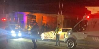 Reportan ataque a balazos en Huitzilac, Morelos; criminales dejan narcomanta sobre vehículo
