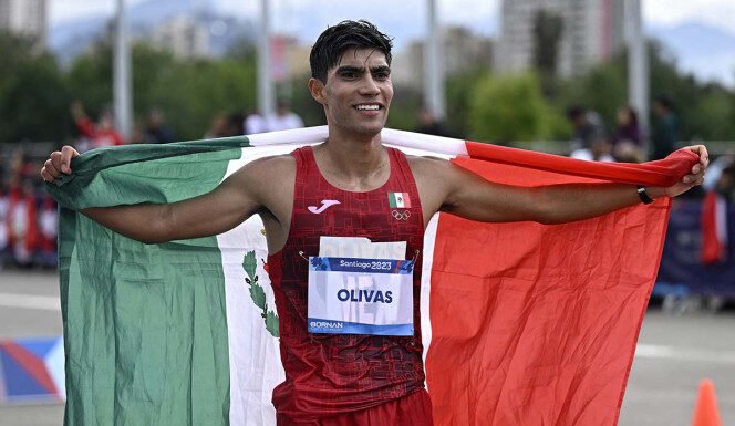 Andrés Olivas da a México la primera medalla en marcha de Panamericanos